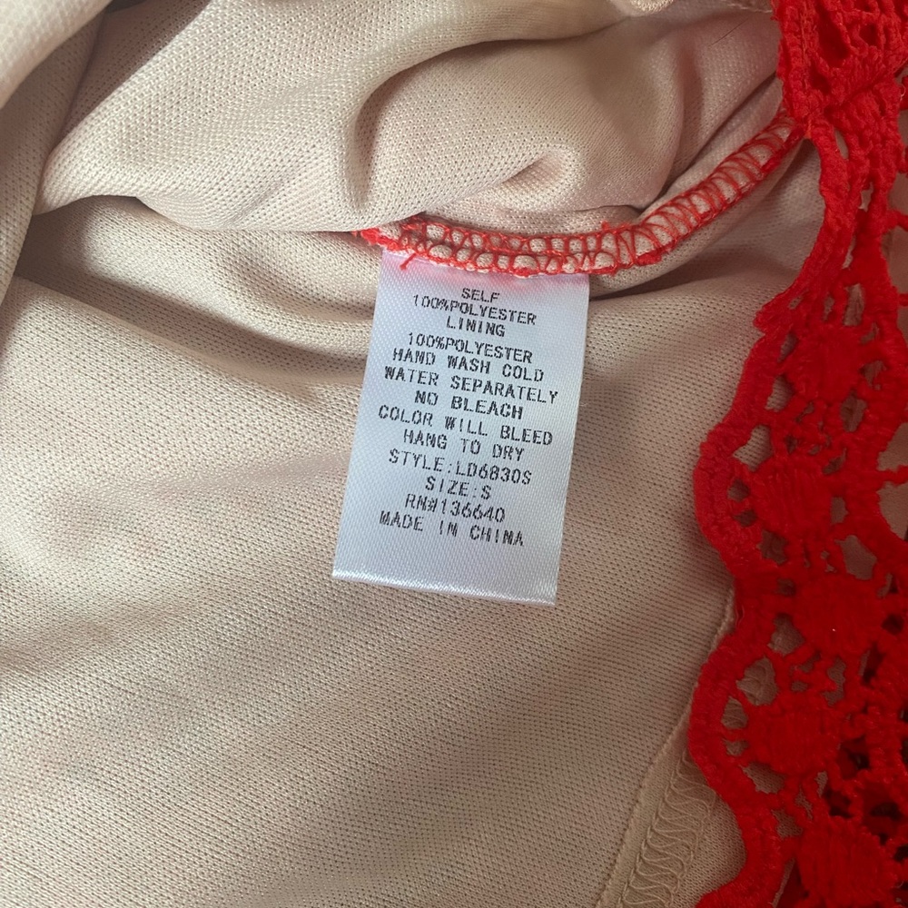 ♦️NWT! STUNNING AKIRA Honeysuckle Lace Mini Dress, size small - Picture 8 of 8